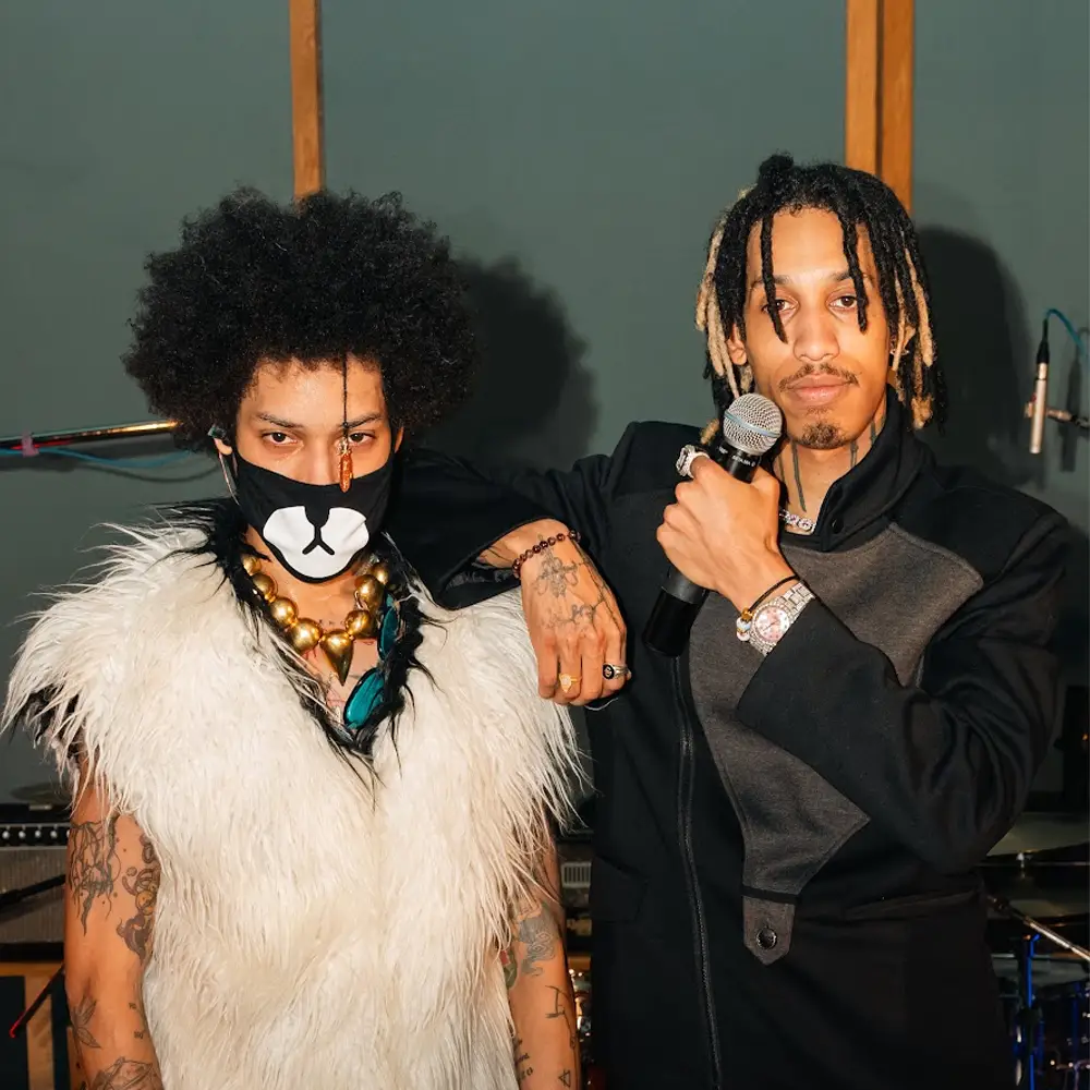 Sanatçı Görseli - Ayo & Teo