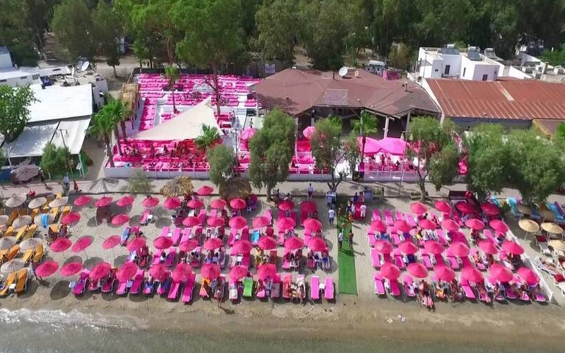 Alora Beach