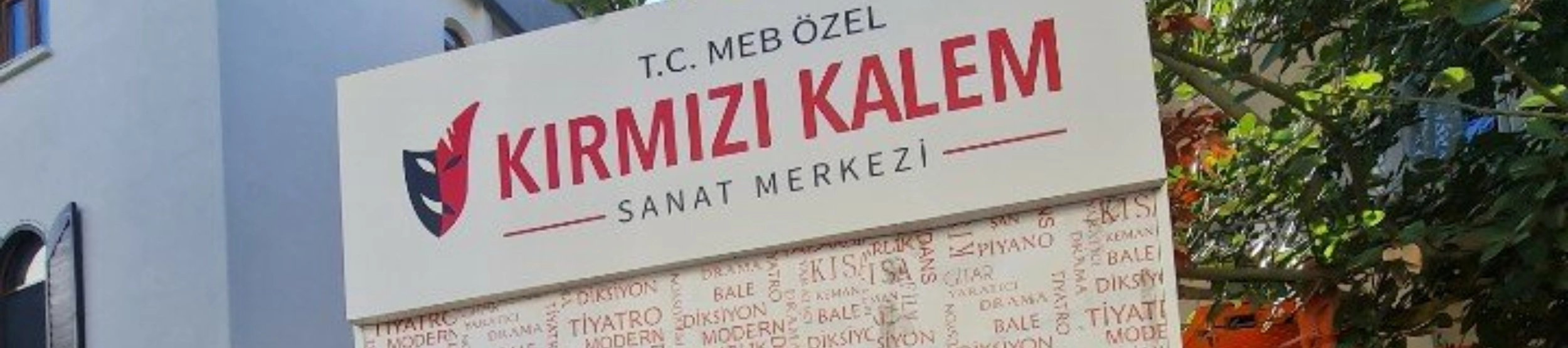 Mekan Görseli - Özel Kırmızı Kalem Sanat Merkezi